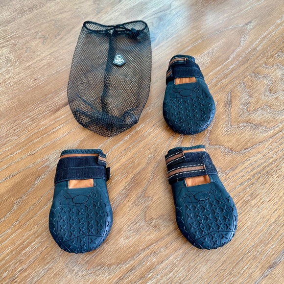 Acadia Trail Dog Booties Size 7 - Only 3 Booties - Picture 2 of 4